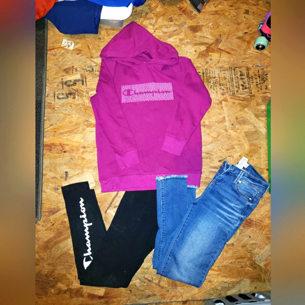 Girls size large 10-12  Champion lot like new